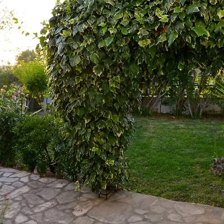 Apartament Kostas' Garden