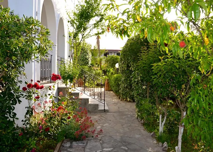 Apartamento Kostas' Garden Rodas