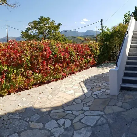 Kostas' Garden * روذا