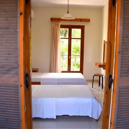 Kostas' Garden アパート