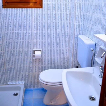 アパート Kostas' Garden