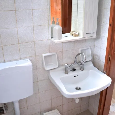 Kostas' Garden * ロダ